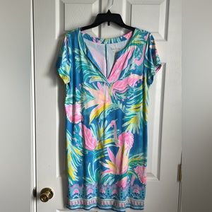 In VGUC Lilly Pulitzer Sophiletta dress